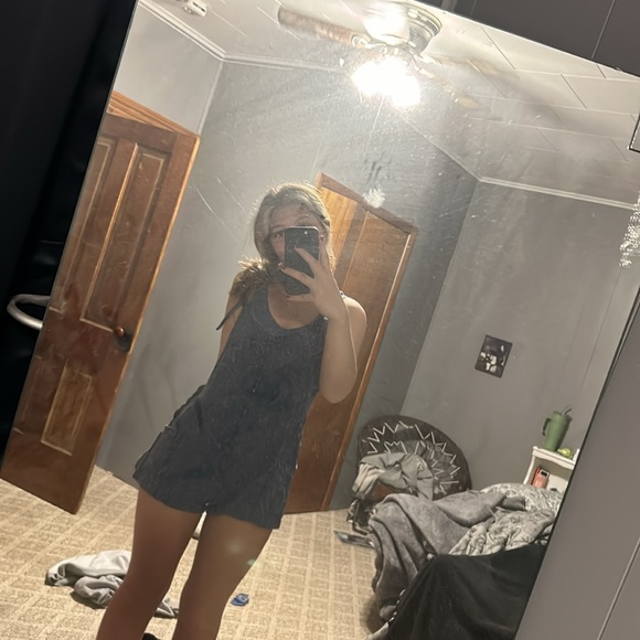 Blue distressed one piece size medium from rip curl - Picture 2 of 3